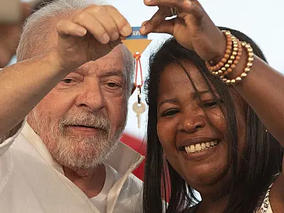 Lula assina medida provisória que retoma o Minha Casa, Minha Vida