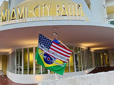 Bailarina de Guarujá garante vaga em curso intensivo de dança nos Estados Unidos em 2024