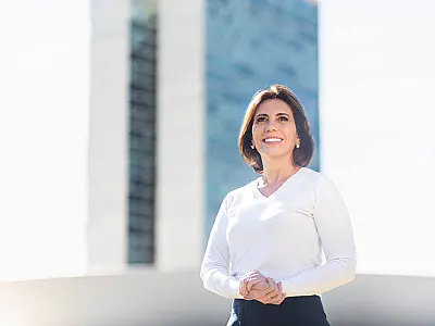 Cotada para o Senado, Rosana Valle recebe maior honraria da Alesp na sexta-feira