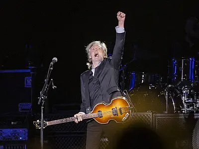 Show de Paul McCartney em São Paulo mostra como música atravessa gerações