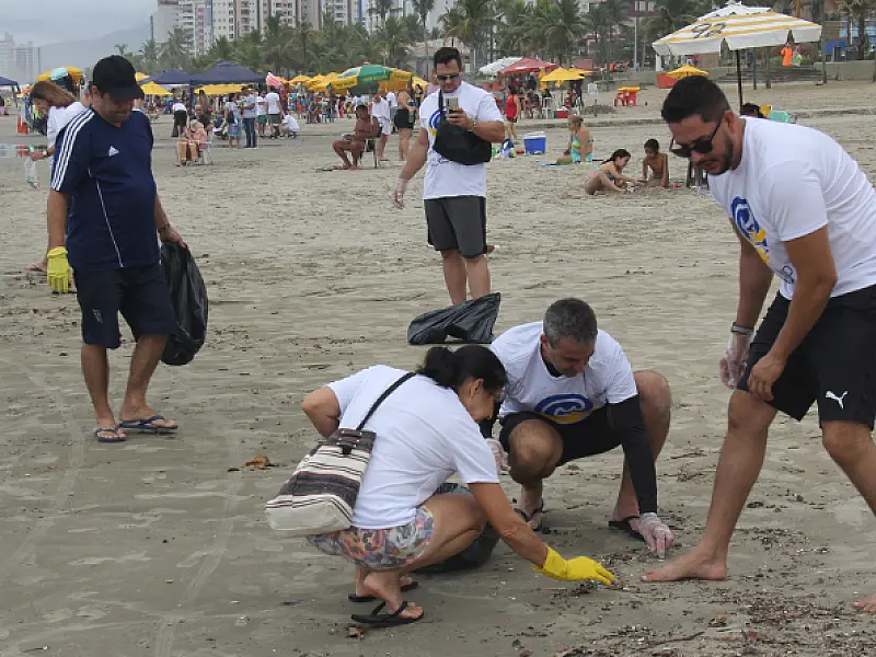 Praia Grande recebe força-tarefa para debate ambiental e limpeza da orla com compensação de carbono