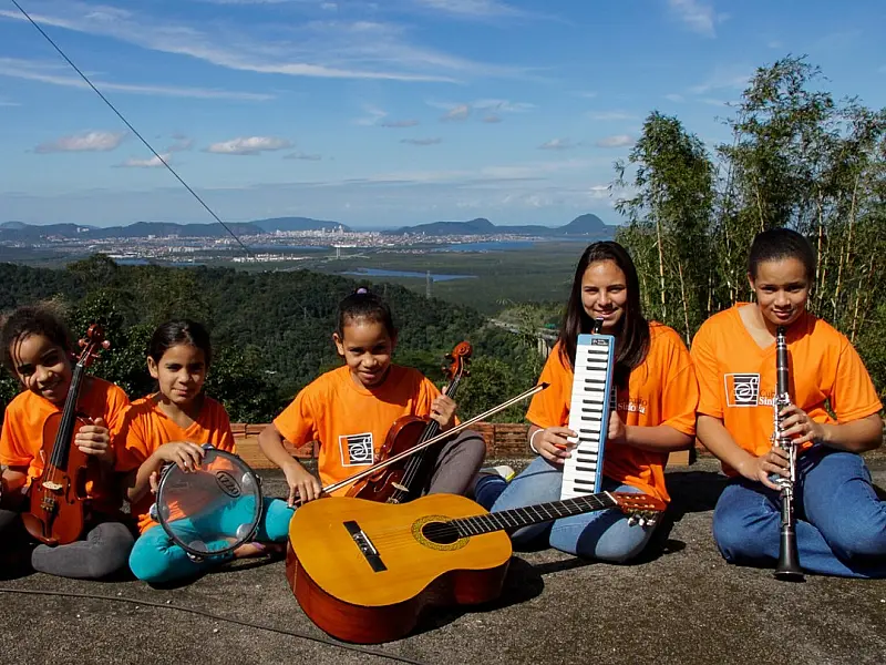 Programa Sinfonia abre inscrições para aulas de música e dança