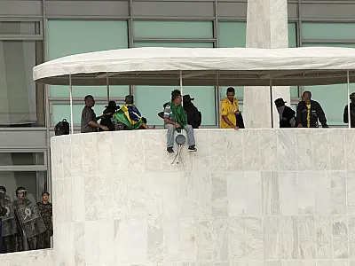 Moraes manda periciar imagens de 8 de janeiro captadas pelo GSI