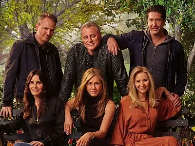 'Somos uma família', diz elenco de 'Friends' sobre morte de Matthew Perry