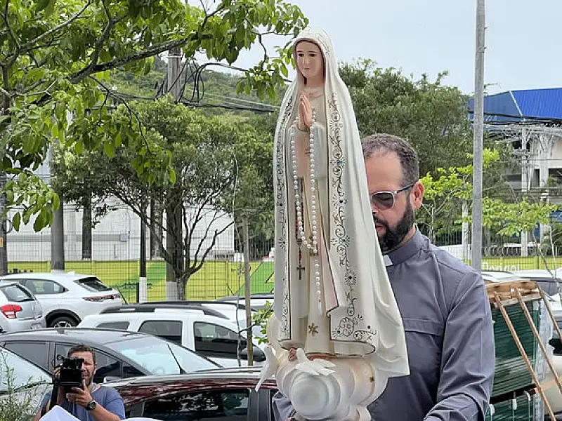Imagem peregrina de Nossa Senhora de Fátima chega a Guarujá para celebrações históricas