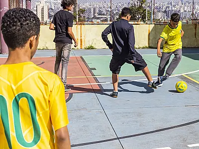 Rede estadual tem 55 estudantes que nasceram em países com times no mundial