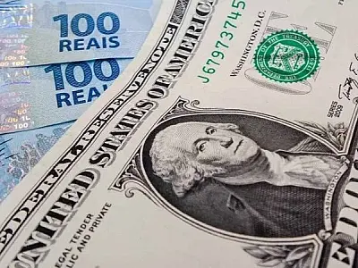 Dólar e bitcoin disparam com vitória de Trump em estados-chave; euro recua