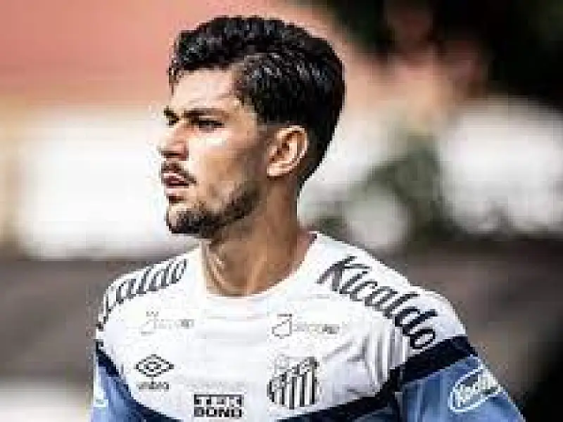 João Basso recebe proposta da China e pode deixar o Santos