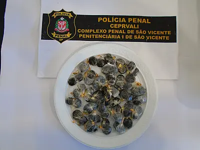 Complexo Penal de São Vicente apreende droga em refeição trazida por familiar de preso