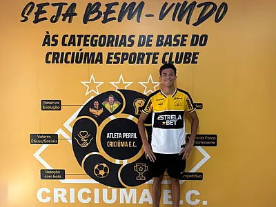 Ex-Santos e Jabaquara-SP, meia Rian Souza é contratado pelo Criciúma