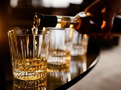 Abrasel, ABBD e Abrabe lançam plataforma online gratuita  para combater bebidas falsificadas