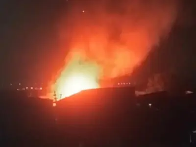 Incêndio assusta moradores da comunidade México 70 nessa madrugada em São Vicente
