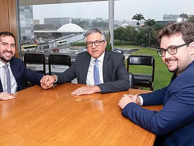 Em Brasília, Kayo Amado busca recursos de diferentes projetos para projetos de São Vicente