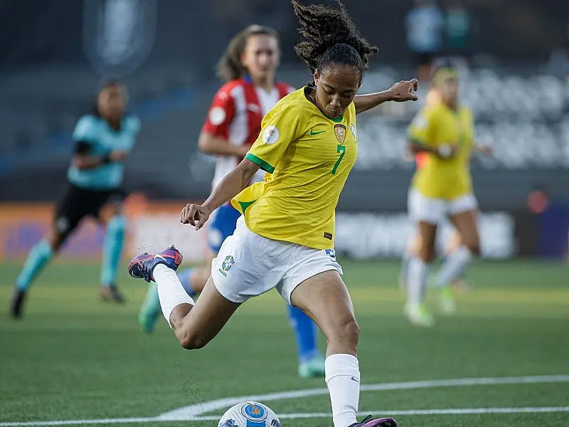 Brasil volta a golear e avança no Sul-Americano sub-17