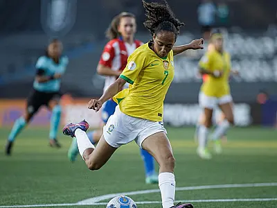Brasil volta a golear e avança no Sul-Americano sub-17
