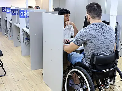 Praia Grande/SP promove inclusão no mercado de trabalho e disponibiliza vagas de  emprego para PCDs