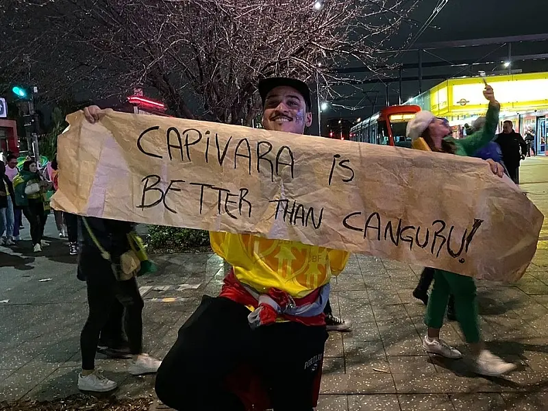 'Capivara é melhor que o canguru': entenda a música do Brasil na Copa 2023
