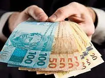 13º salário: entenda quem tem direito, como é pago e como calcular
