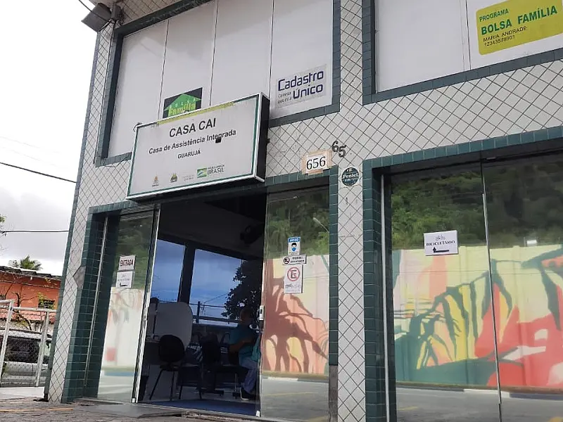 Cidade entrega de cartões remanescentes do Bolsa do Povo