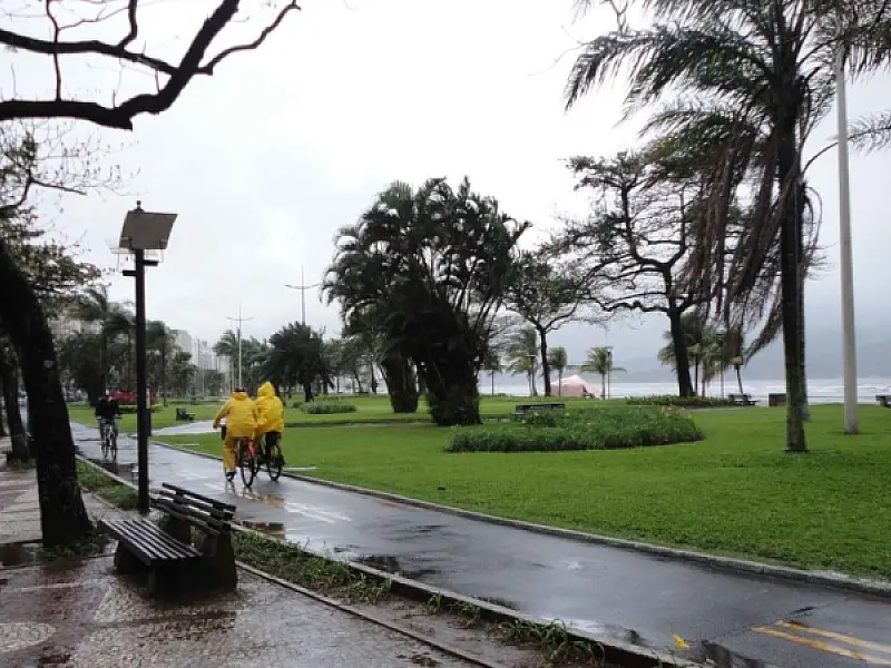 Cidade de Santos tem janeiro mais chuvoso do que média dos últimos 25 anos