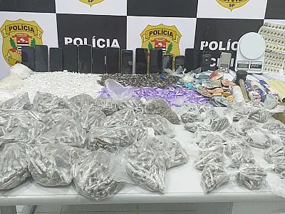 Três homens são presos em flagrante com quase 8 quilos de drogas em Peruíbe