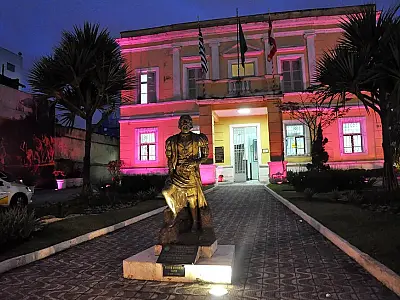 Prefeitura de São Vicente abre 40 vagas para 'Programa Arte da Primeira'
