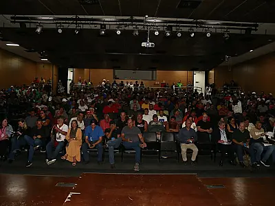 Pescadores de Guarujá se reúnem com ministro da Pesca em Brasília, nesta quinta