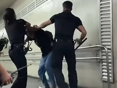 Seguranças do Metrô de SP agridem homem na estação Tucuruvi