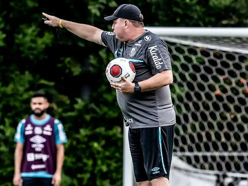Com o interino Marcelo Fernandes no comando, Santos faz o clássico com o São Paulo
