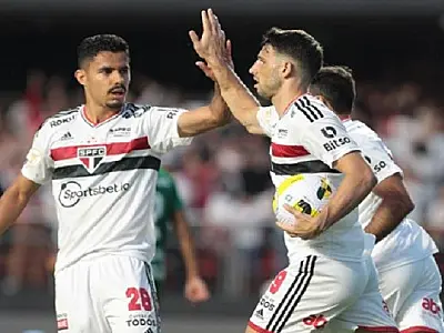 Lesões voltam a preocupar o São Paulo apesar de vitória em clássico