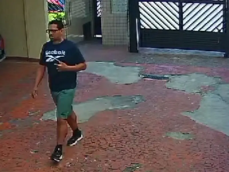 Crime: Homem entra em prédio no Canal 4 e rouba bicicleta