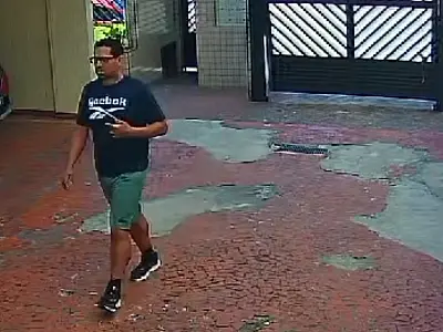 Crime: Homem entra em prédio no Canal 4 e rouba bicicleta