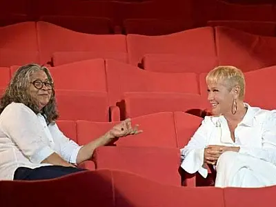Marlene Mattos confronta Xuxa em documentário: 'Usava você para fazer outras pessoas de marionete'