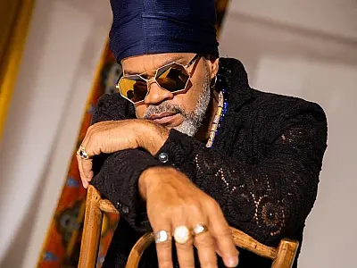 Carlinhos Brown tem concerto gratuito com orquestra Ouro Preto na avenida Paulista