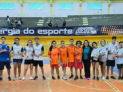 Primeiros medalhistas do JOESV 2025 são conhecidos no tênis de mesa e badminton