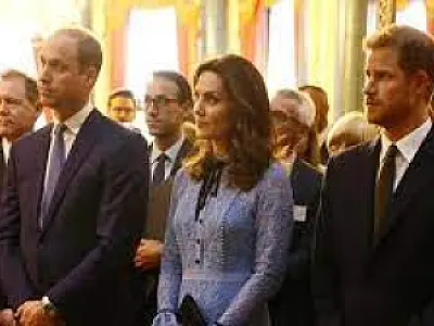 Príncipe Harry diz que William e Kate o incentivaram a usar roupa nazista em 2005