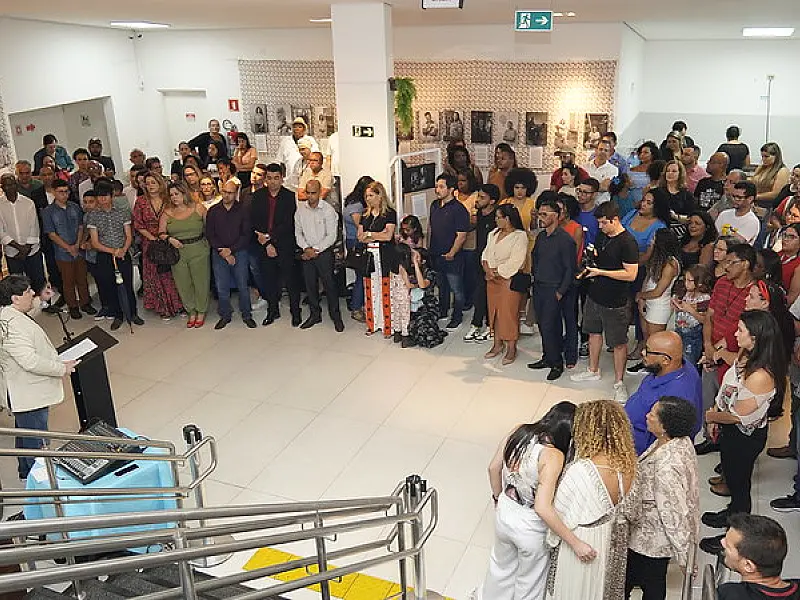 Recital de canto e shows de stand-up comedy são as atrações deste final de semana