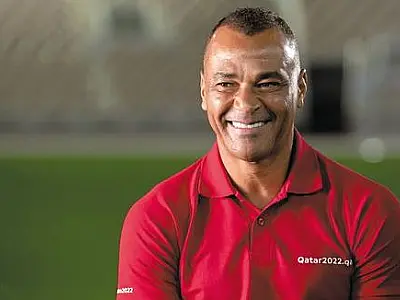 Fifa confirma Cafu e mais sete como ajudantes no sorteio da Copa do Mundo