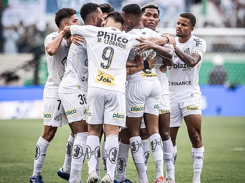 Santos vira sobre o Palmeiras, respira na tabela e pressiona o rival