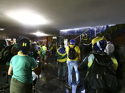 Moraes liberta mais 149 mulheres presas por atos golpistas