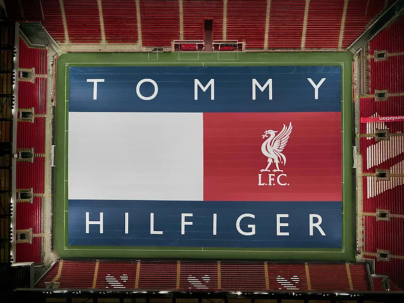 Tommy Hilfiger e Liverpool FC anunciam parceria inedita no futebol mundial