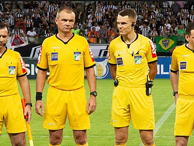 CBF anuncia reajuste em taxas e árbitros vão ganhar até R$ 20 mil por um jogo