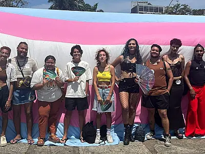 Marcha trans e travesti pede garantia de direitos e fim da violência