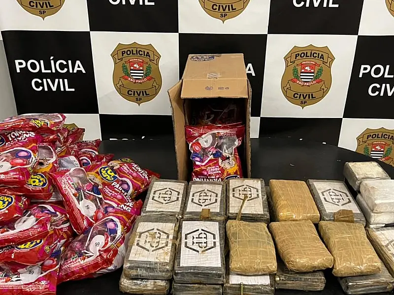 Três homens com mais de 26 quilos de cocaína são presos em Cubatão