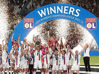 Lyon derrota Barcelona em Turim e conquista Liga dos Campeões
