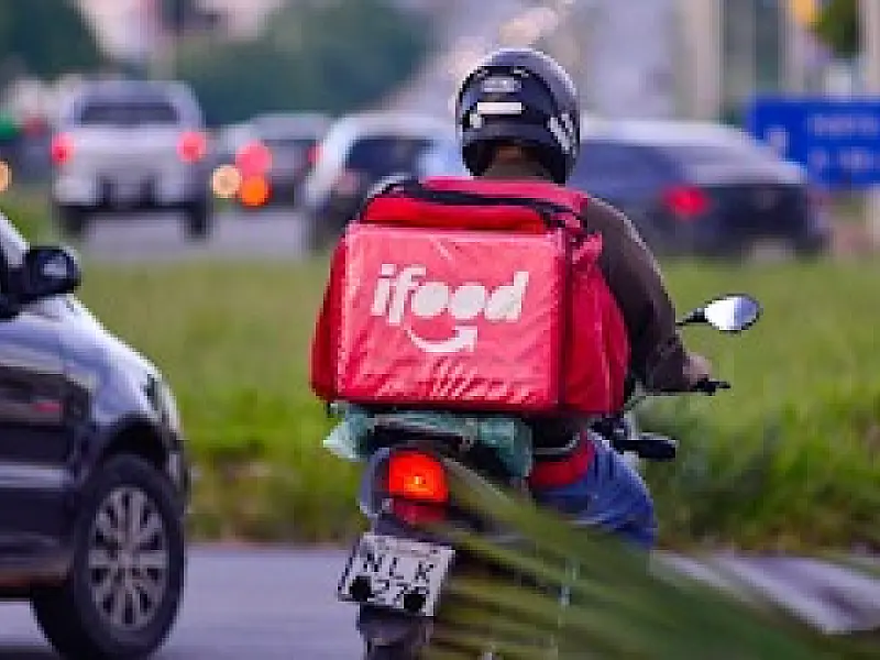 iFood e Ministério da Saúde lançam campanha de vacinação para entregadores em São Paulo