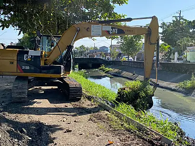 Prefeitura de Guarujá limpa 580 km de canais em oito anos