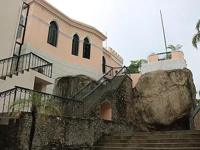 Outeiro histórico em Santos abre para visitas no feriado da Proclamação da República