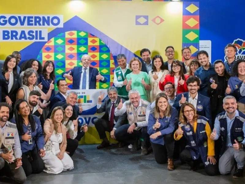 Lula e Massuda entregam para o estado de São Paulo equipamentos de saúde