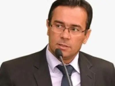 Após cinco resultados, Ademário Oliveira continua liderando ranking de prefeitos reprovados
